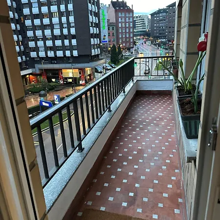 Piso Grande Reformado Y Centrico Oviedo